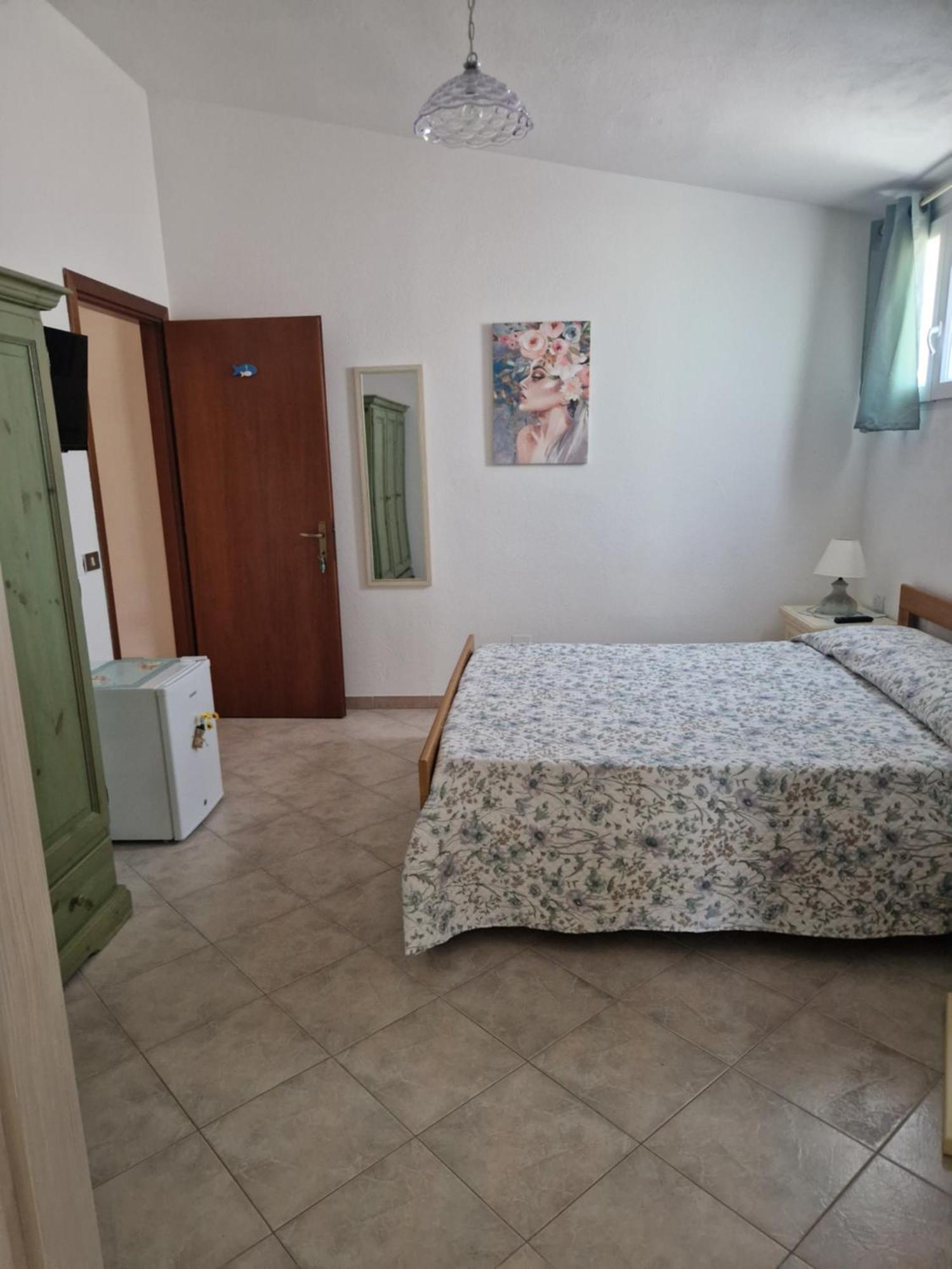 Affittacamere Sofy Villasimius Exterior foto